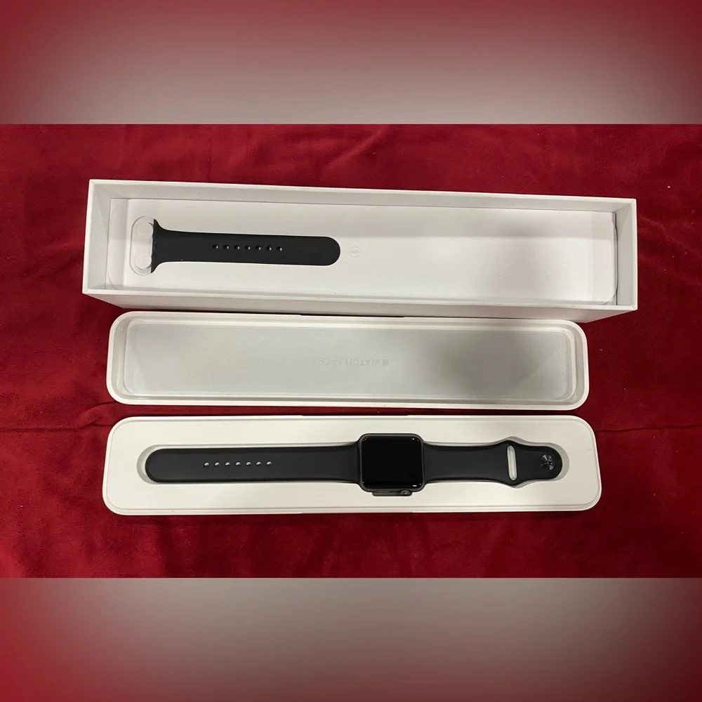 Apple Watch 2015 new with extra strap band